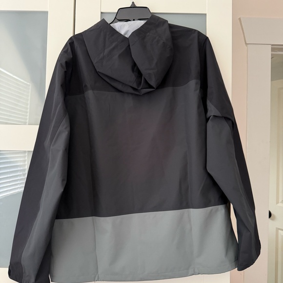 NEW Under Armour Men's Cloudstrike Colorblock Jacket - Picture 5 of 5